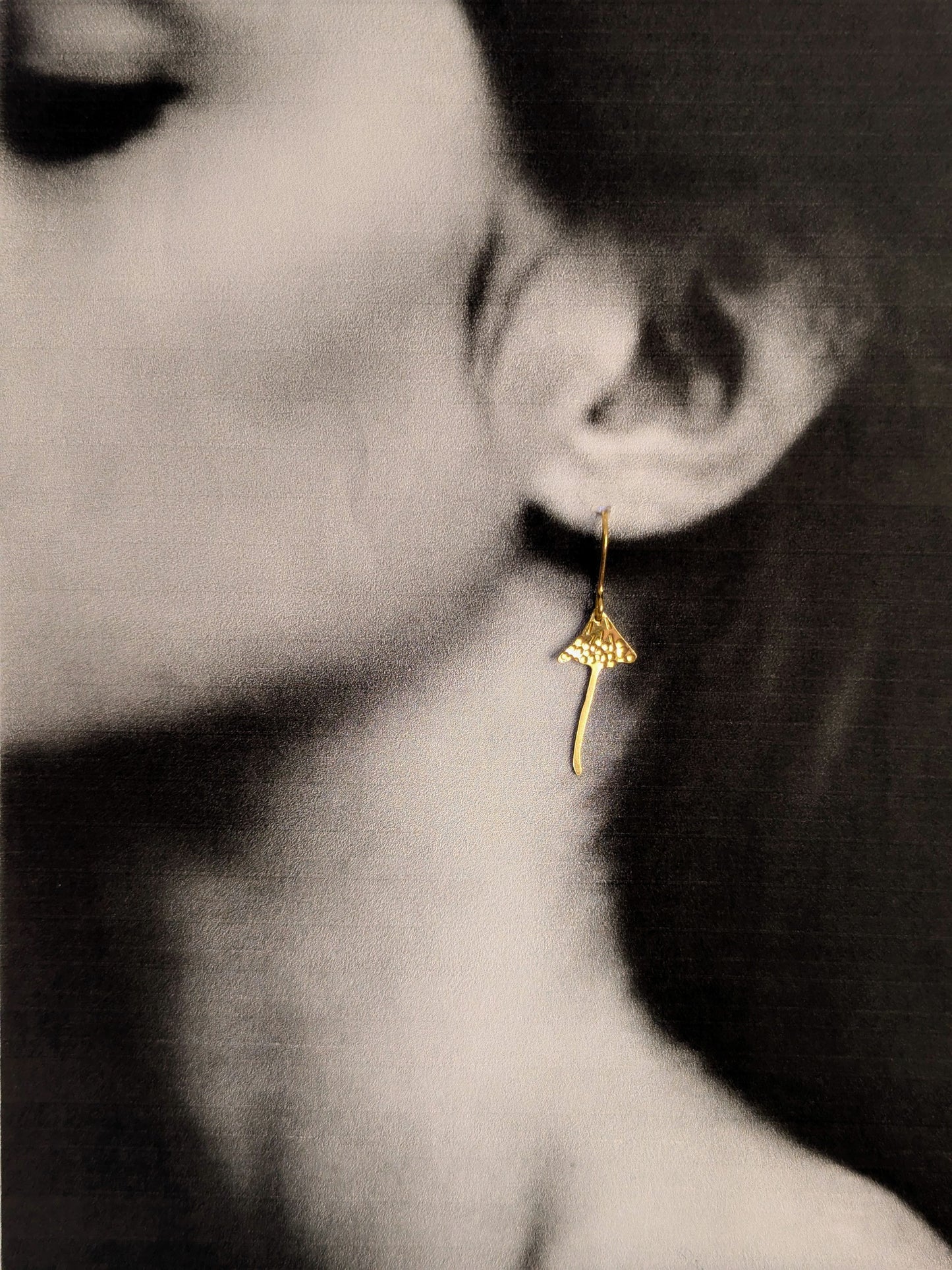 Gold Brass Mushroom Earrings: Hammered Parasol & Toadstool Design