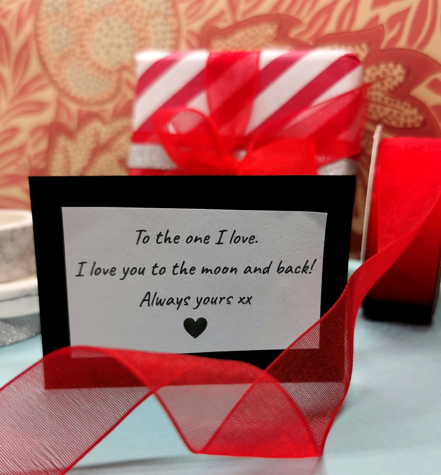 Free Gift Wrapping With Personalised message! For Orders Over £20  only. (Available until Christmas)